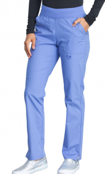 Mid Rise Tapered Leg Pull-on Pant in Ciel